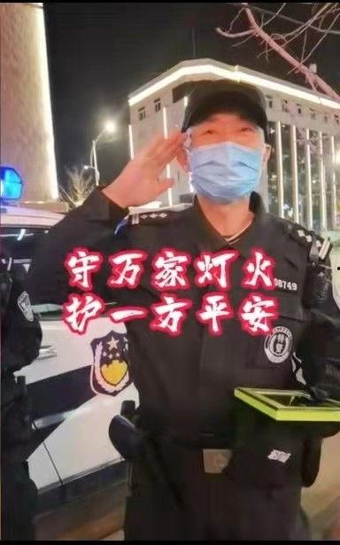 星巴克爆料民警事件视频,监控视频揭示惊人一幕 第3张 星巴克爆料民警事件视频,监控视频揭示惊人一幕 第3张