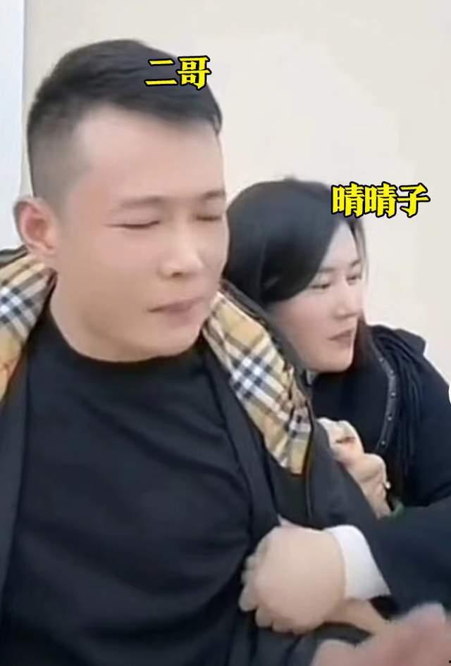 网红二哥吃瓜的视频,揭秘娱乐圈幕后真相  第2张