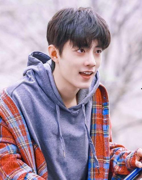 杨超越和肖战最新爆料,揭秘娱乐圈幕后真相 第3张 杨超越和肖战最新爆料,揭秘娱乐圈幕后真相 第3张