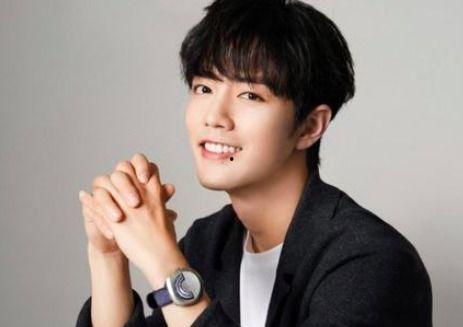 何炅和肖战最新爆料