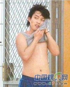 爆料娱乐圈偷拍,揭秘隐私泄露的黑暗面  第3张